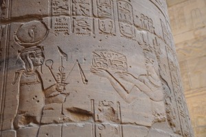 hieroglyphics-4278024_1280